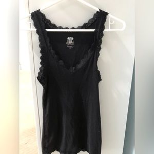 Black Tank Top With Floral Neckline/ Bottom